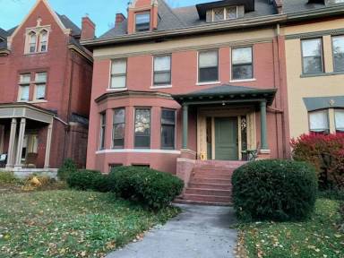 Main picture of 1467 Saint James Ct