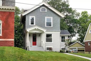 Main picture of 2965 Deckebach Ave