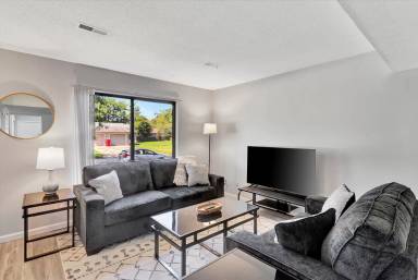 Main picture of 2404 Leeper Dr