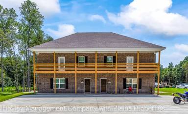 Main picture of 901 Logan Ct