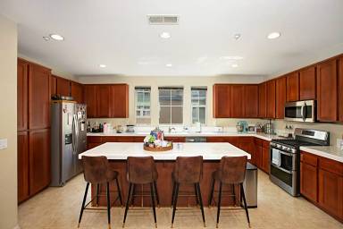Main picture of 1566 Hackberry Pl