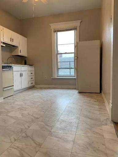 Main picture of 259 W 4th Ave