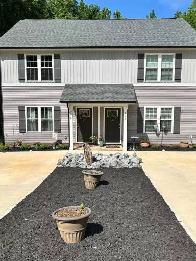Main picture of 568 Kirk St
