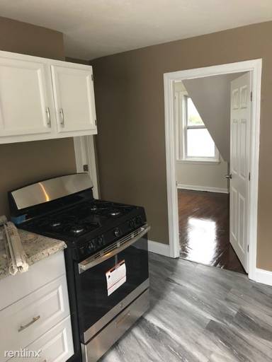 Main picture of 261 Millbury St