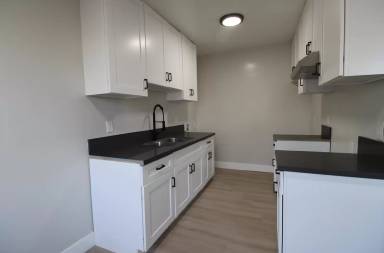 Main picture of 2904 9th Ave