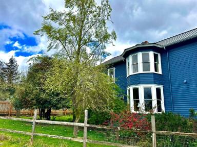 Main picture of 1159 N Beach Rd