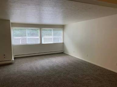 Main picture of 554 West Ave