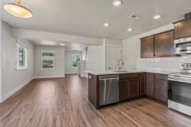 Main picture of 208 W A St