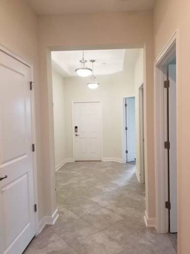 Main picture of 10018 Lovegrass Ln
