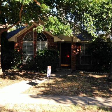 Main picture of 536 Lake Forest Dr