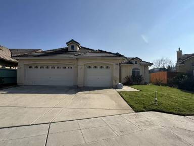 Main picture of 10824 N Bunkerhill Dr