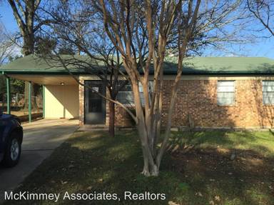 Main picture of 107 Holly Dr