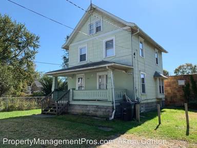 Main picture of 1116 Laird St