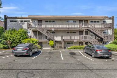 Main picture of 22405 30th Ave S