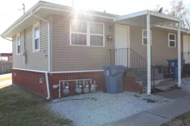 Main picture of 927 S Grant Ave