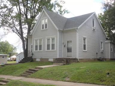 Main picture of 227 S Chestnut St