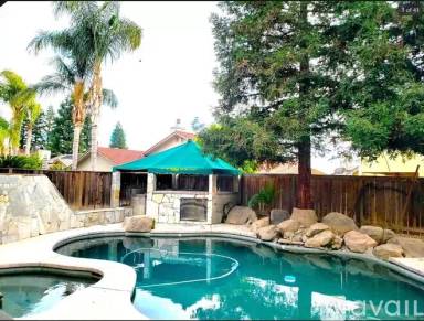 Main picture of 2520 Buckingham Way