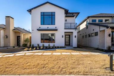 Main picture of 5705 Orchid Ln