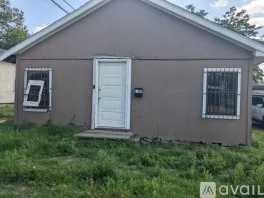 Main picture of 1807 NW 24th St