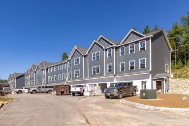 Main picture of Windsor Way and Sterling Hill