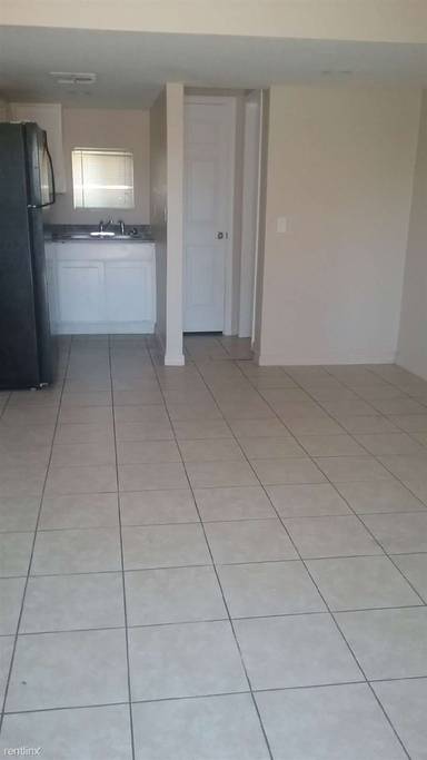 Main picture of 10202 N 9th Avenue Apartments