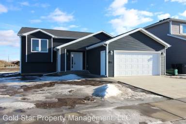 Main picture of 3806 Amity Cir SE