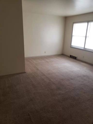 Main picture of 813 S Hillcrest St