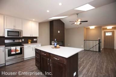 Main picture of 1242 Dolen Pl