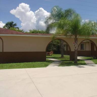 Main picture of 4307 SW Santa Barbara Pl