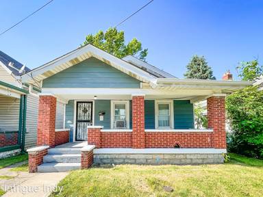 Main picture of 2320 Hoyt Ave