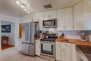 Main picture of 1103 Woodland Ave NW