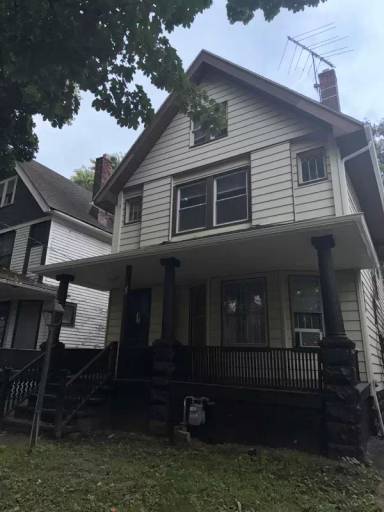 Main picture of 564 E 115th St