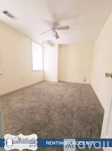 Main picture of 938 Hickman Rd