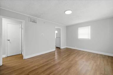 Main picture of 3105 Adams St
