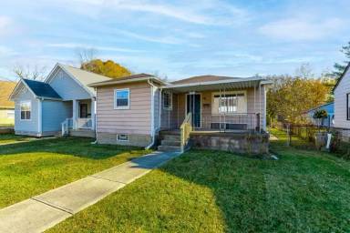 Main picture of 2314 Lexington Ave