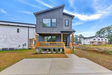 Main picture of 197 Paragon Mills Rd