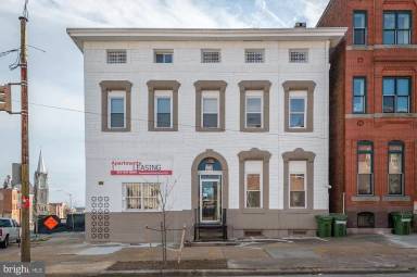Main picture of 1001 W Lafayette Ave