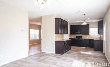 Main picture of 8023 Louise Oak Ct