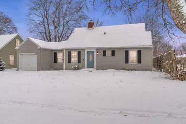 Main picture of 41 Lynbrook Ave