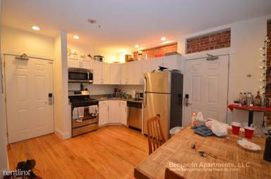 Main picture of 10 Brainerd Rd