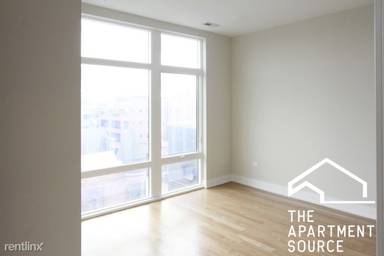 Main picture of 3208 N Southport Ave
