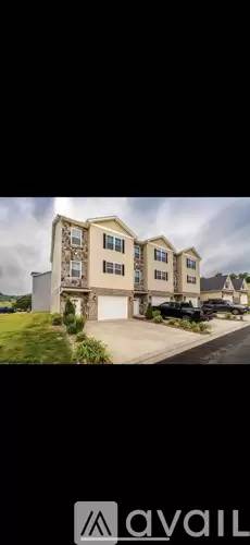 Main picture of 201 Red Oak Ln