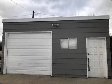 Main picture of 5800 Newport St