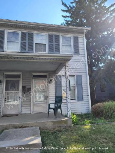 Main picture of 1405 W Main St