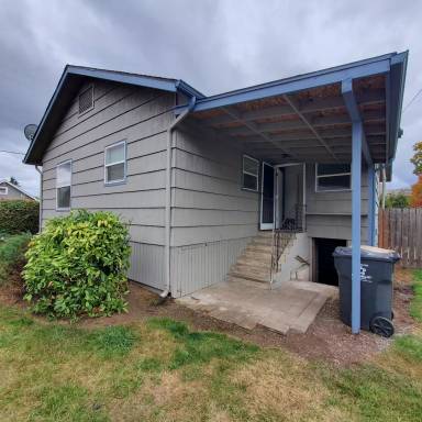 Main picture of 212 Grove St