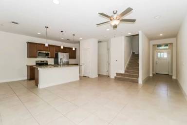 Main picture of 11319 Gadsen Ln