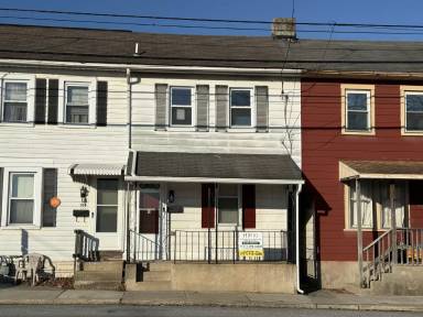 Main picture of 112 S 9th St