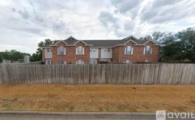 Main picture of 1411 Summit St