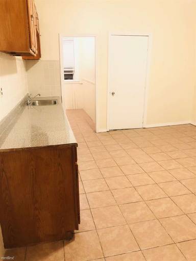 Main picture of 668 Morton St