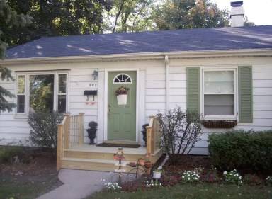 Main picture of 302 S Park St
